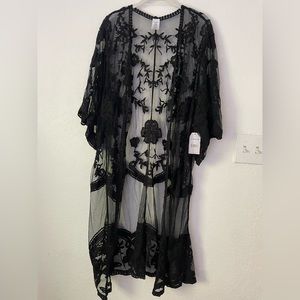 Black lace kimono NWT
